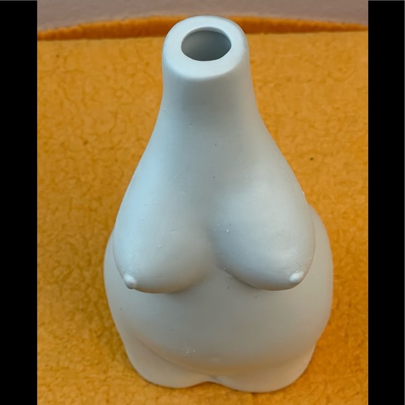 FATTYBEE FEMALEFORM VASE - Picture 4 of 5